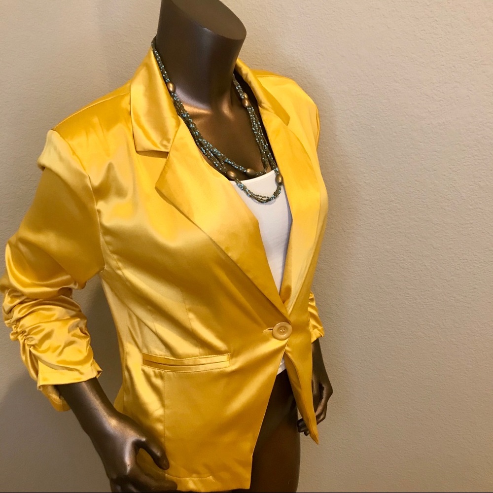 Gold blazer size large NWT